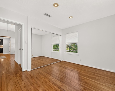 1309 Martin Street - Photo Thumbnail 24