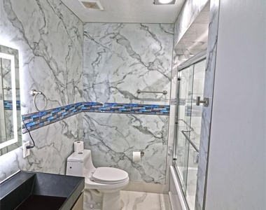 6305 Westward Street - Photo Thumbnail 10
