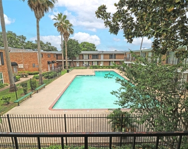 6305 Westward Street - Photo Thumbnail 13
