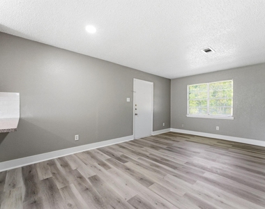 16957 Rabon Chapel Road - Photo Thumbnail 4