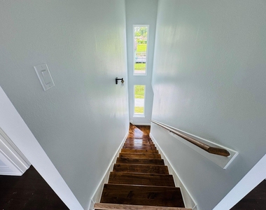 8134 Penrod Street - Photo Thumbnail 16