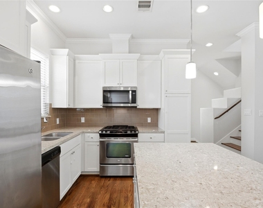 8239 Cambridge Street - Photo Thumbnail 9