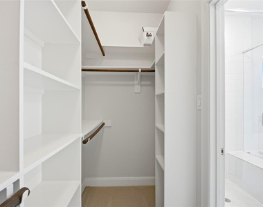 8239 Cambridge Street - Photo Thumbnail 17