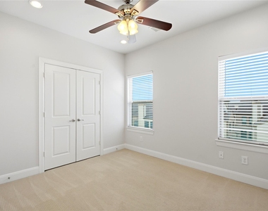 8239 Cambridge Street - Photo Thumbnail 13
