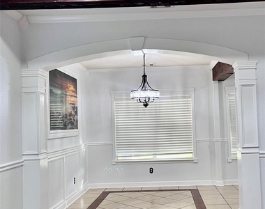 4115 Mistissin Lane - Photo Thumbnail 2