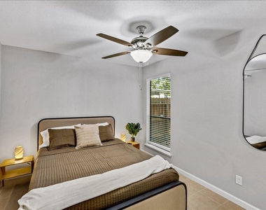 2601 S Braeswood Boulevard - Photo Thumbnail 8