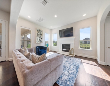 5403 Rouchel Brook Lane - Photo Thumbnail 10