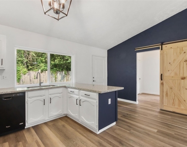 22822 Melham Lane - Photo Thumbnail 6