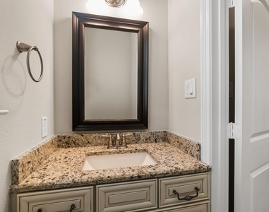 19 Cohasset Place - Photo Thumbnail 4