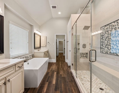 19 Cohasset Place - Photo Thumbnail 25