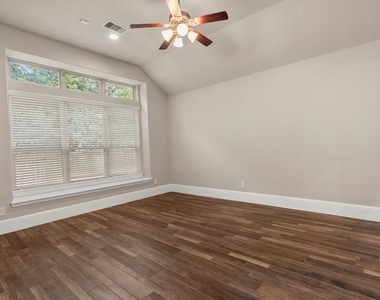 19 Cohasset Place - Photo Thumbnail 23