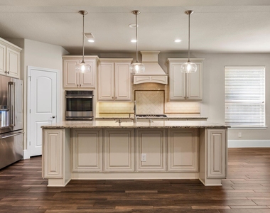19 Cohasset Place - Photo Thumbnail 14