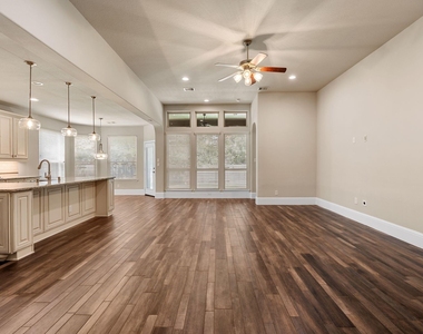 19 Cohasset Place - Photo Thumbnail 9