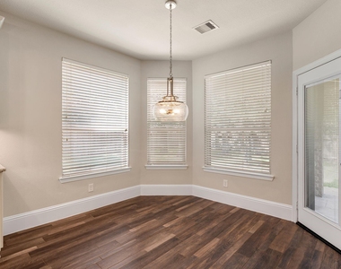 19 Cohasset Place - Photo Thumbnail 15