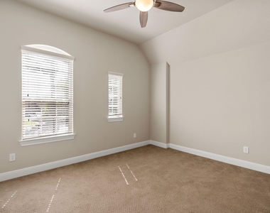 19 Cohasset Place - Photo Thumbnail 35