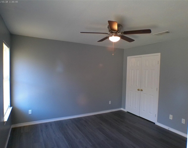 10133 Teneha Drive - Photo Thumbnail 6