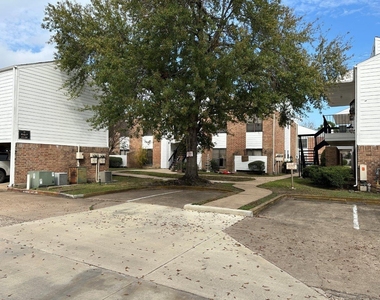 7901 Cambridge Street - Photo Thumbnail 11