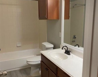 22438 Toronado Ridge Lane - Photo Thumbnail 15