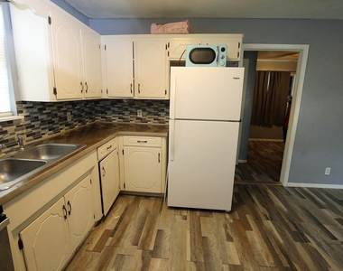 4406 Fm-646 N 1 - Photo Thumbnail 1