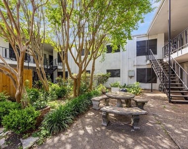 1645 W Main Street - Photo Thumbnail 9