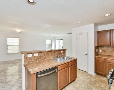 15107 Trinity Meadow Drive - Photo Thumbnail 18