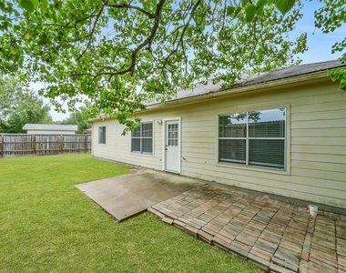 7002 Plaza Del Sol Drive - Photo Thumbnail 23