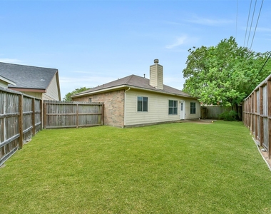 7002 Plaza Del Sol Drive - Photo Thumbnail 24