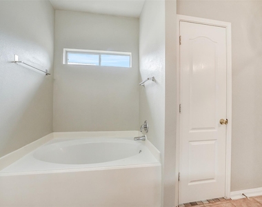 7002 Plaza Del Sol Drive - Photo Thumbnail 16