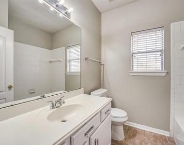 7002 Plaza Del Sol Drive - Photo Thumbnail 21