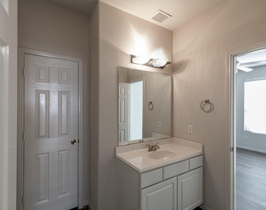 19331 Camellia Knoll Trail - Photo Thumbnail 12