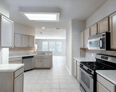 19331 Camellia Knoll Trail - Photo Thumbnail 3