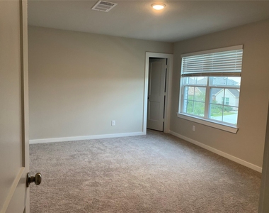 8611 Jetty Glen Drive - Photo Thumbnail 17