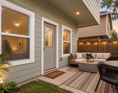 2407 Ferguson Way - Photo Thumbnail 14