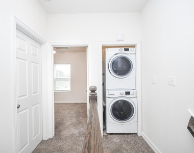 2407 Ferguson Way - Photo Thumbnail 13