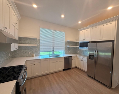 4922 Sand Clouds Drive - Photo Thumbnail 4
