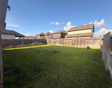 4922 Sand Clouds Drive - Photo Thumbnail 23