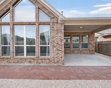 6002 Rivercane Way - Photo Thumbnail 33
