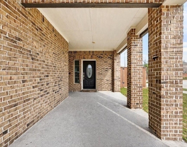 6002 Rivercane Way - Photo Thumbnail 3