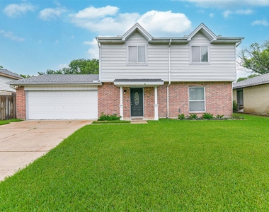 207 Woodvale Drive - Photo Thumbnail 6