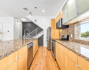 2234 Leeland Street - Photo Thumbnail 33