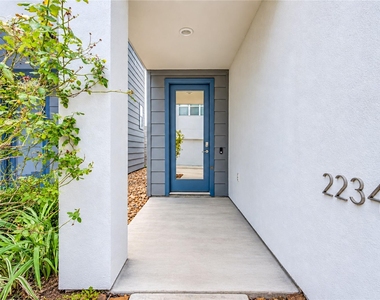 2234 Leeland Street - Photo Thumbnail 4