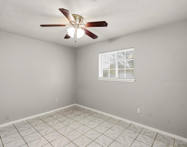 4902 Ridgestone Street - Photo Thumbnail 10