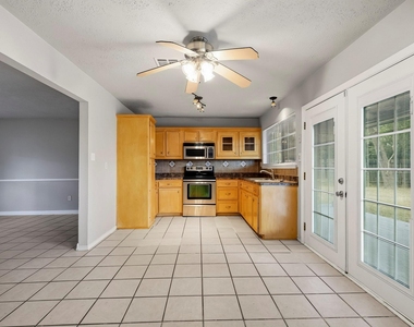 4902 Ridgestone Street - Photo Thumbnail 4
