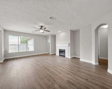 4414 Casey Circle - Photo Thumbnail 5
