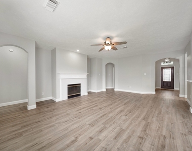 4414 Casey Circle - Photo Thumbnail 6