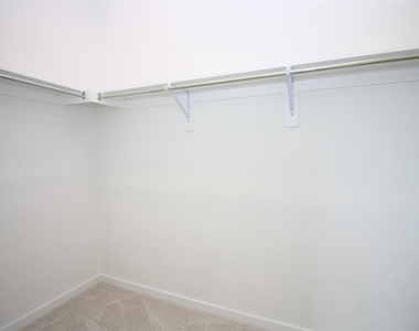 6527 Scarlet Pond Lane - Photo Thumbnail 24