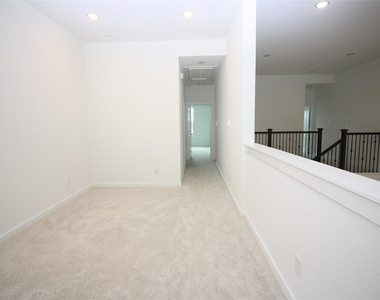 6527 Scarlet Pond Lane - Photo Thumbnail 14