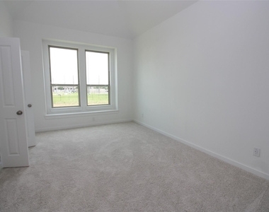 6527 Scarlet Pond Lane - Photo Thumbnail 26