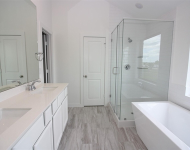 6527 Scarlet Pond Lane - Photo Thumbnail 20