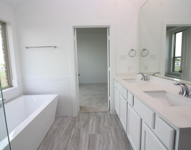 6527 Scarlet Pond Lane - Photo Thumbnail 22